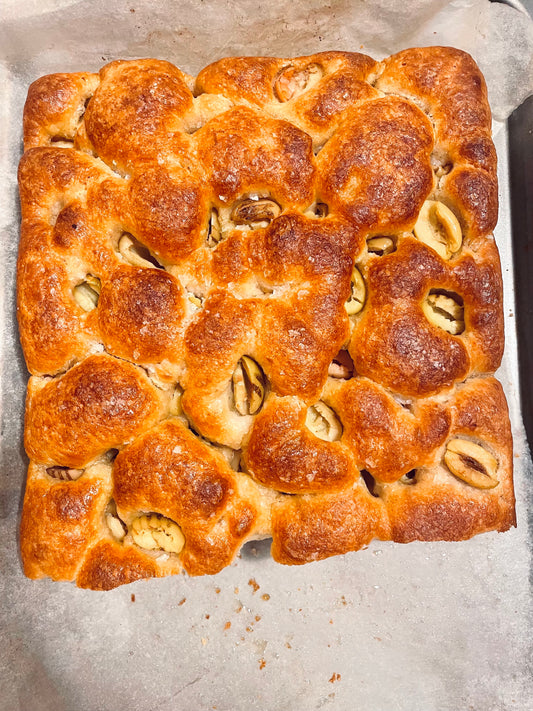 Grilled Olives Focaccia: A Smoky & Fruity Focaccia