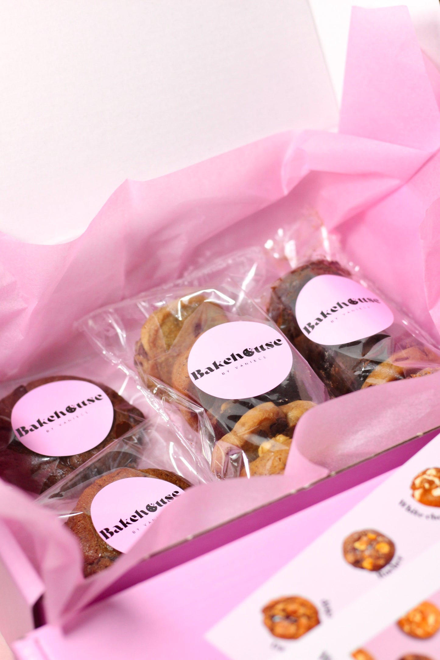 Classic Cookie Gift Box - 15 Cookies