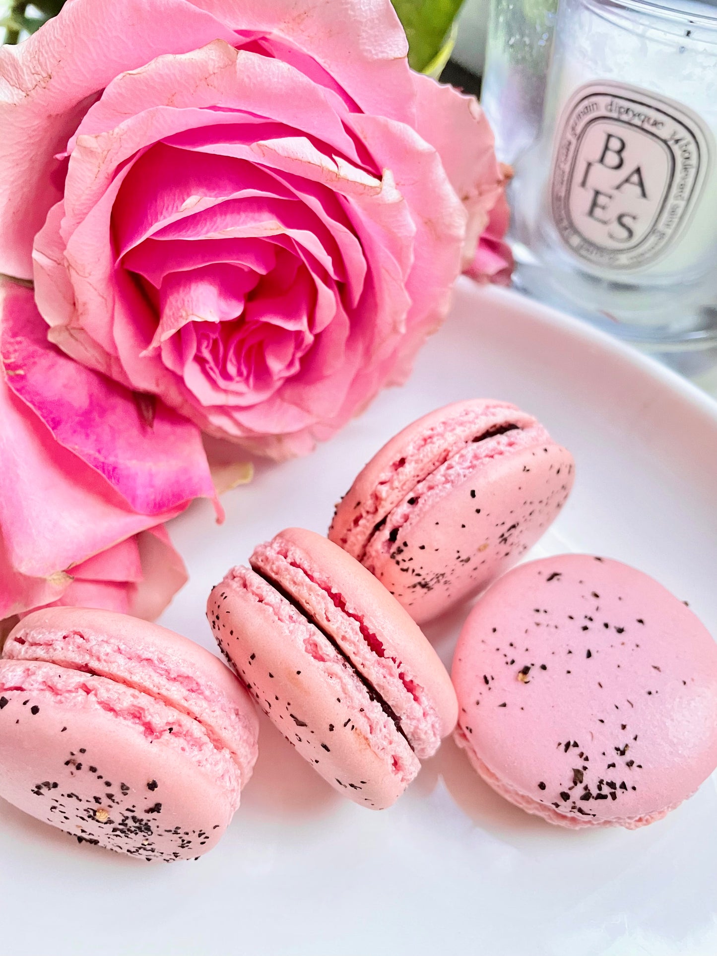 Rose Macaron Gift Box